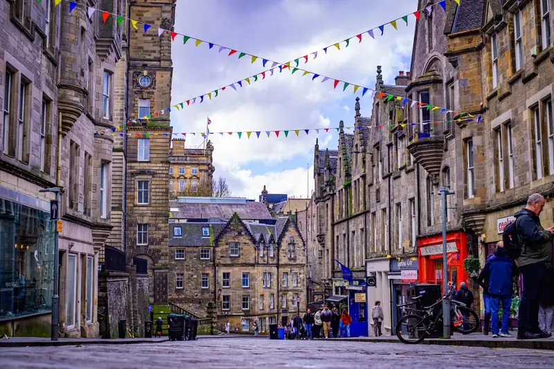 Edinburgh & the Highlands