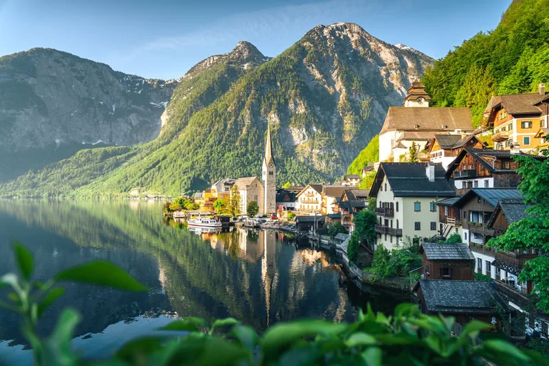 Hallstatt village and its lake in the Salzkammergut